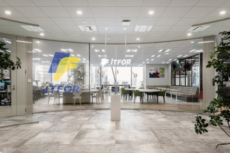 株式会社アイティフォー様